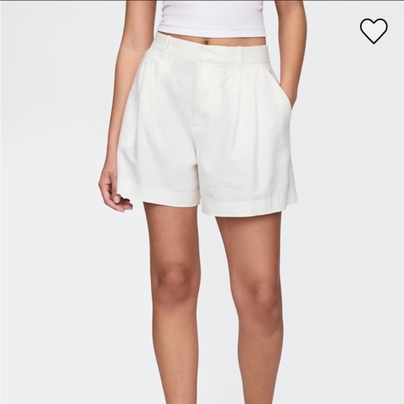 GAP Pants - High Rise Linen-Blend Shorts